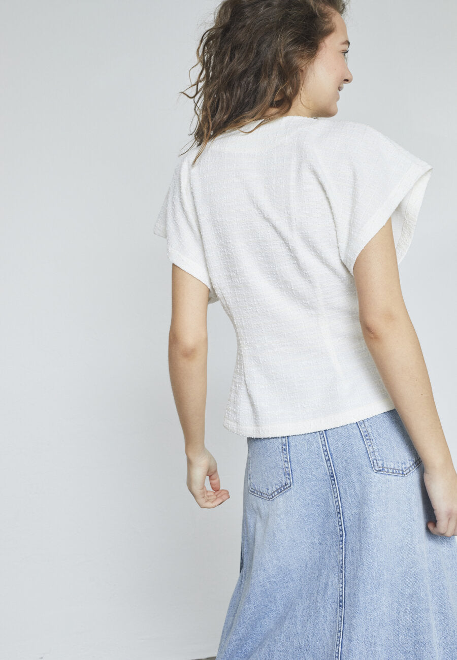 Sisters Point fitted overlap gilet cream