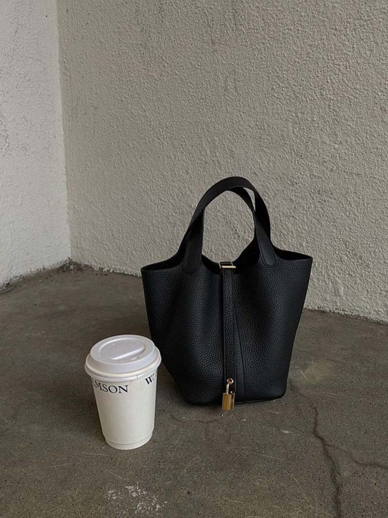 Mia Bucket Bag