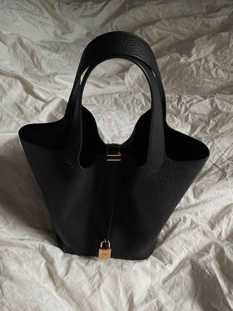 Mia Bucket Bag