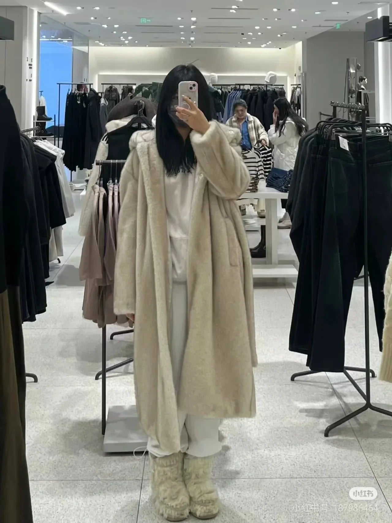 Ophelia | Faux Fur Coat